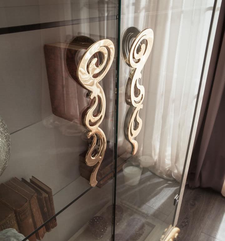 Витрина George glass cupboard CANTORI